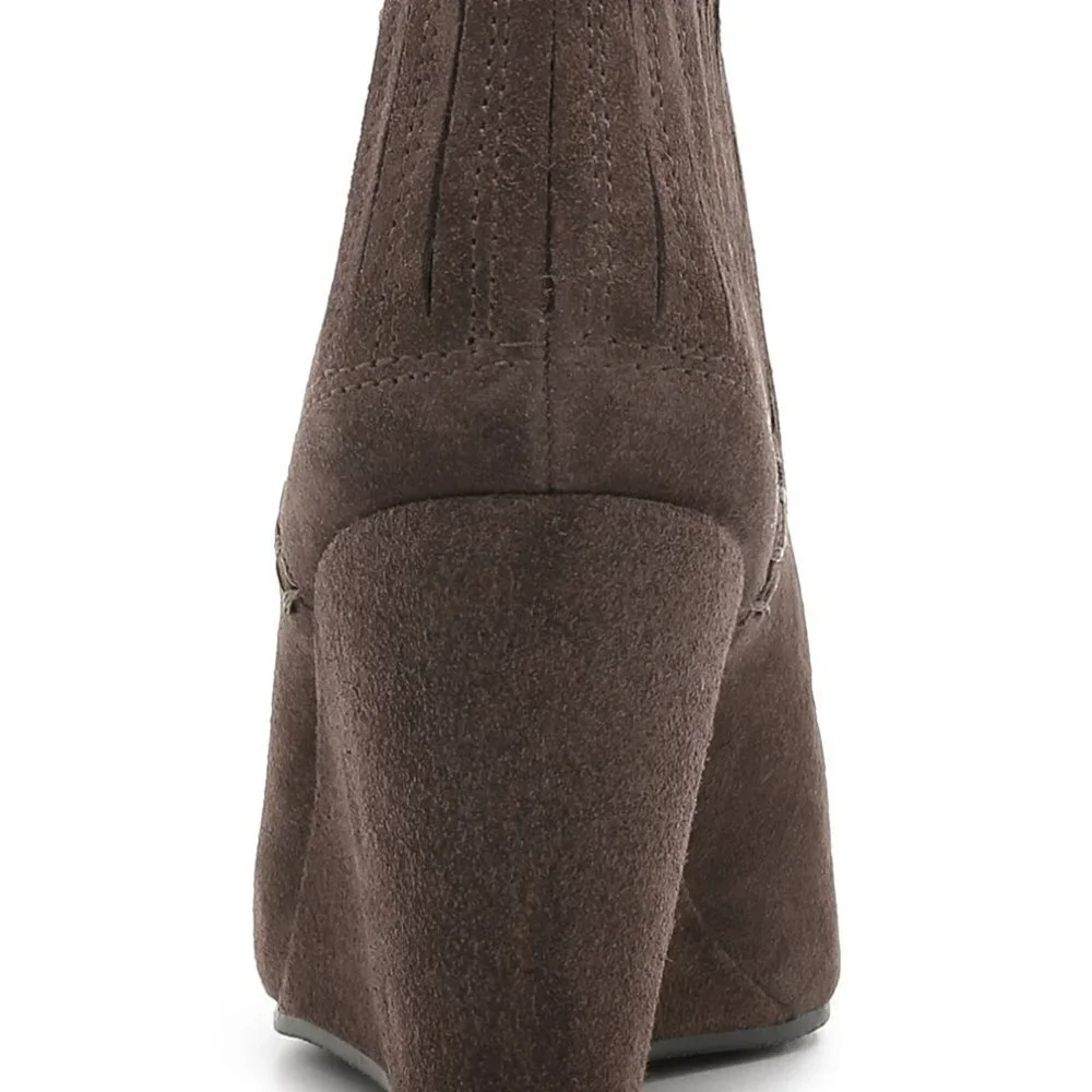 Dolce Vita Gwynn Suede Wedge Booties  10